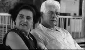 Por su conducta política juan bosch pudo concitar apoyo de diferentes capas sociales y de un sector de las fuerzas armadas que el 24 de abril de 1965 iniciaron una insurrección militar y popular para reponer el gobierno y la constitución de la república de 1963. Fallecio Carmen Quidiello Quien Fue Esposa Del Profesor Juan Bosch Por 60 Anos Diario De Todos