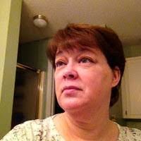 Sara Bres's Instagram, Twitter & Facebook