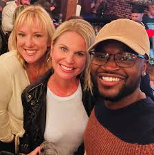 👋🏽 SAY HI! Jill Gibby & Alison Sink Vannoy are morning viewers who  spotted me in Winston-Salem over the weekend. Hilarious pair! 😂 It's a joy  meeting everyone out & about!