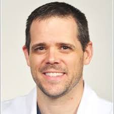 Robin Mantooth's Instagram, Twitter & Facebook