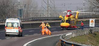 Eccellenza rev.ma, noi parroci e rettori di case di vita consacrata nel centro storico di brescia, ci. Incidente Stradale A Piacenza A1 A21 5 Morti Scontro Furgone Tir Traffico In Tilt