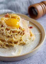 Creamy Spaghetti Carbonara Recipe Two Plaid Aprons Recipe In 2020 Spaghetti Carbonara Creamy Spaghetti Carbonara Recipe