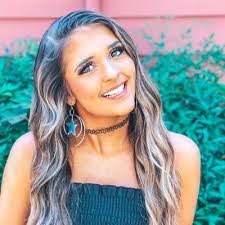 Nicole Poulin's Instagram, Twitter & Facebook