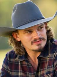 Farmer Wants A Wife off to chaotic start as contestant matched with  'cousin', six women leave show during season premiere