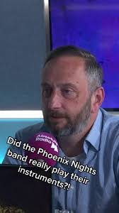 Steve Edge's Instagram, Twitter & Facebook