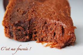 Le Gateau D Anniversaire Double Chocolat De Mercotte Une Seule Pate Deux Effets Gateau Anniversaire Alimentation Gateau Double Chocolat