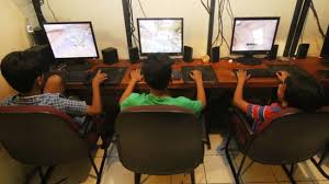 Setelah diperiksa kepolisian, sfp diketahui melakukan aksi itu lantaran dibuat sakit hati sekaligus kesal oleh perusahaan tempatnya bekerja. Topik Pro Kontra Pemblokiran Game Online Pemblokiran Game Online Dipandang Tidak Menyelesaikan Masalah Tribun Jogja
