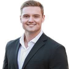 Real Estate Agents in Kansas & Missouri