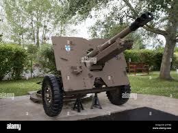 25 pounder gun hi-res stock photography and images - Alamy