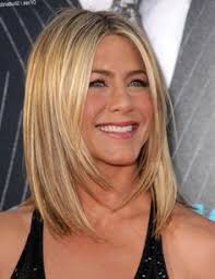Using the hashtags #rachelgreen or #90shair, it seems like the cult hairstyle has captured the. 350 Best Jennifer Aniston Hair Ideas In 2021 Jennifer Aniston Hair Jennifer Aniston Jennifer Aniston Style