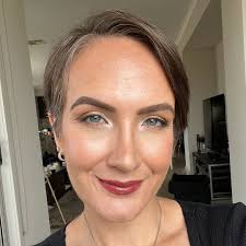 Stream Aimee Pomeroy music