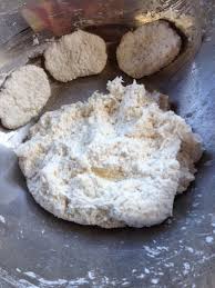 Kuih apam tepung beras banyak dibuat, dan ada dijual harian secara meluas dan tidak perlu ditempah lebih awal. Resipi Kuih Getas Lembut Lemak Manis Yang Wajib Dicuba
