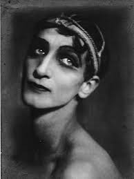 Rethinking male beauty in the Art Deco era 🖤💋🌹 Alexander Rumnev 1923