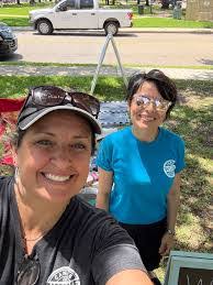 Shannon Lentz's Instagram, Twitter & Facebook