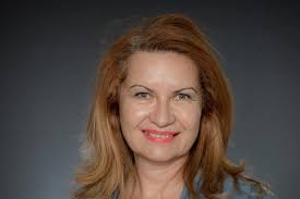 Profesoara care le dă elevilor altfel de teste la matematică. „Am scăpat de  acele lucrări pe care le dădeam pe patru numere la școală ca elevii să nu  se inspire unii de