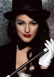 Carley Quinn's Instagram, Twitter & Facebook