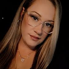 Alicia Coburn updated her profile picture.