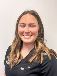 Lea Hebert's Instagram, Twitter & Facebook