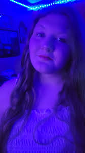 Vicki Manley's Instagram, Twitter & Facebook