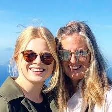 Should Airbnb hosts leave complimentary alcohol for guests?