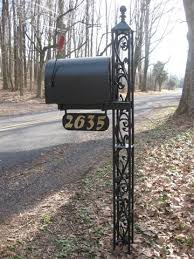 Ornamental Iron Mailbox A Beautiful Decorative Mailbox That Would Be Difficult To Destroy Wrought Iron Mailbox Mailbox Decor Metal Mailbox