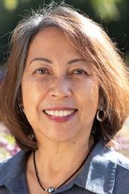 Belle Cohen's Instagram, Twitter & Facebook