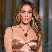 Jennifer Lopez: Biography, Actor, Singer, Grammy Nominee