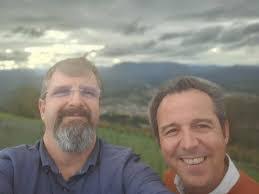 Dan Lachance's Instagram, Twitter & Facebook