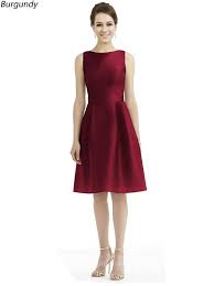 A Line Princess Bateau 2018 Short Knee Length Satin Burgundy Bridesmaid Dresses Sleeveless Short Bridesmaid Dresses Bridesmaid Dresses Bridemaids Dresses Short