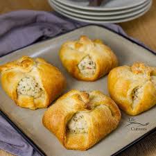 Crescent Chicken Squares This Is A Recipe My Mom Used To Make When I Was A Kid It Was One Of My Favorites Chicken An Recipes Crescent Chicken Chicken Squares