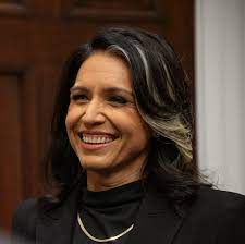 Файл:Tulsi Gabbard is sworn in as Director of National Intelligence at the White House on February 12, 2025.jpg — Вікіпедія