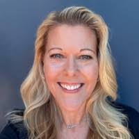 Karen Vinton's Instagram, Twitter & Facebook