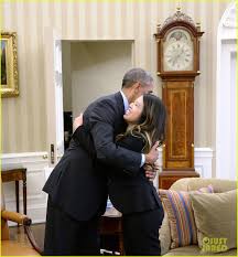 President Obama Meets Nina Pham, Nurse Who Survived Ebola: Photo 3226913 |  Barack Obama, Nina Pham Photos | Just Jared: Entertainment News