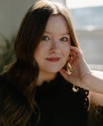 Carly Martin's Instagram, Twitter & Facebook