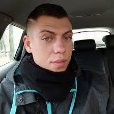 Szukam prawiczka w wieku 22-32 lat, choc w tym wieku znalezc takiego to jak  trafic 6 w Lotto , najlepiej brunet.Jest to dla mnie wazne poniewaz nie  szukam przygod i chcialabym aby