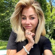 Alicia Tedesco's Instagram, Twitter & Facebook