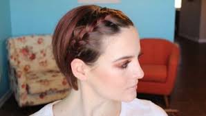 The top side will be completely hidden and just look like hair. 5 Stunning French Braid Headband Examples Hairstylecamp