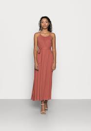 Vero moda hochzeitskleider online bei zalando. Vero Moda Petite Vmsimply Easy Slit Maxidress Freizeitkleid Marsala Rot Zalando De