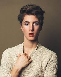 Paul Posch (real_mouse_e)