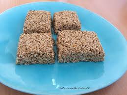 Pasteli Sesam Honig Riegel Mit Orangenaroma Lebensmittel Essen Leckereien Essen Und Trinken