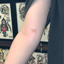 Red Butterfly Losangelestattoo Sanfranciscotattoo Finelinetattoo Singleneedle Tattoosofinstagram Red Tattoos Red Ink Tattoos Tattoos