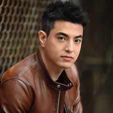 Daniel Klimek 본철 bætti við nýrri mynd.