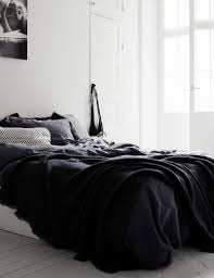 Black and gold bedroom contains a combination that is excellent for building a luxurious look in the most private room in your house. 4 Essentials You Need To Create A Scandinavian Bedroom Bedroom Black Black White Bedrooms White Apartment