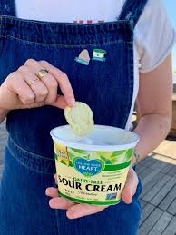 8 oz., 14 oz., 16 oz., 24 oz., and 3 lb. Looking For Vegan Sour Cream Try These Brands Peta