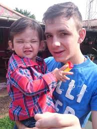 Hoje se fazem 11 anos des do dia que a minha vida tomou um rumo diferente.  A maior benção do mundo nasceu para mudar completamente a minha vida. Hoje  está completando 11