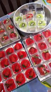Panna cotta with strawberry jam resep dan cooking method bisa simak video diatas ya jangan lupa di like, coment, share Sejukkan Tekak Dengan Panna Cotta Italian Dessert Yang Lazat Berkrim Mudah Saja Resepinya