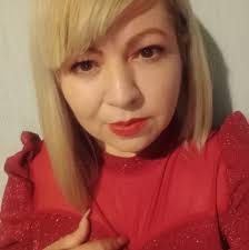 Lucia Stone's Instagram, Twitter & Facebook