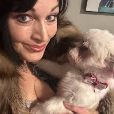 Chris Cogar's Instagram, Twitter & Facebook