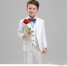 Persönlich beraten, maßgeschneidert und vielfältige ausstatungsmerkmale erschaffen einen perfekten anzug. Grosshandel Stil Weisse Jungen Formale Anlassetuxedos Kerbe Revers Zwei Knopf Kinder Hochzeit Smoking Kind Anzug Urlaub Kleidung Jacke Pants Tie Abendkleid