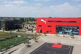 Ellen emmerentze jervell/the wall street journal Green Driveway Puma Headquarters Herzogenaurach Germany Fire Access Lanes Grass Pathways